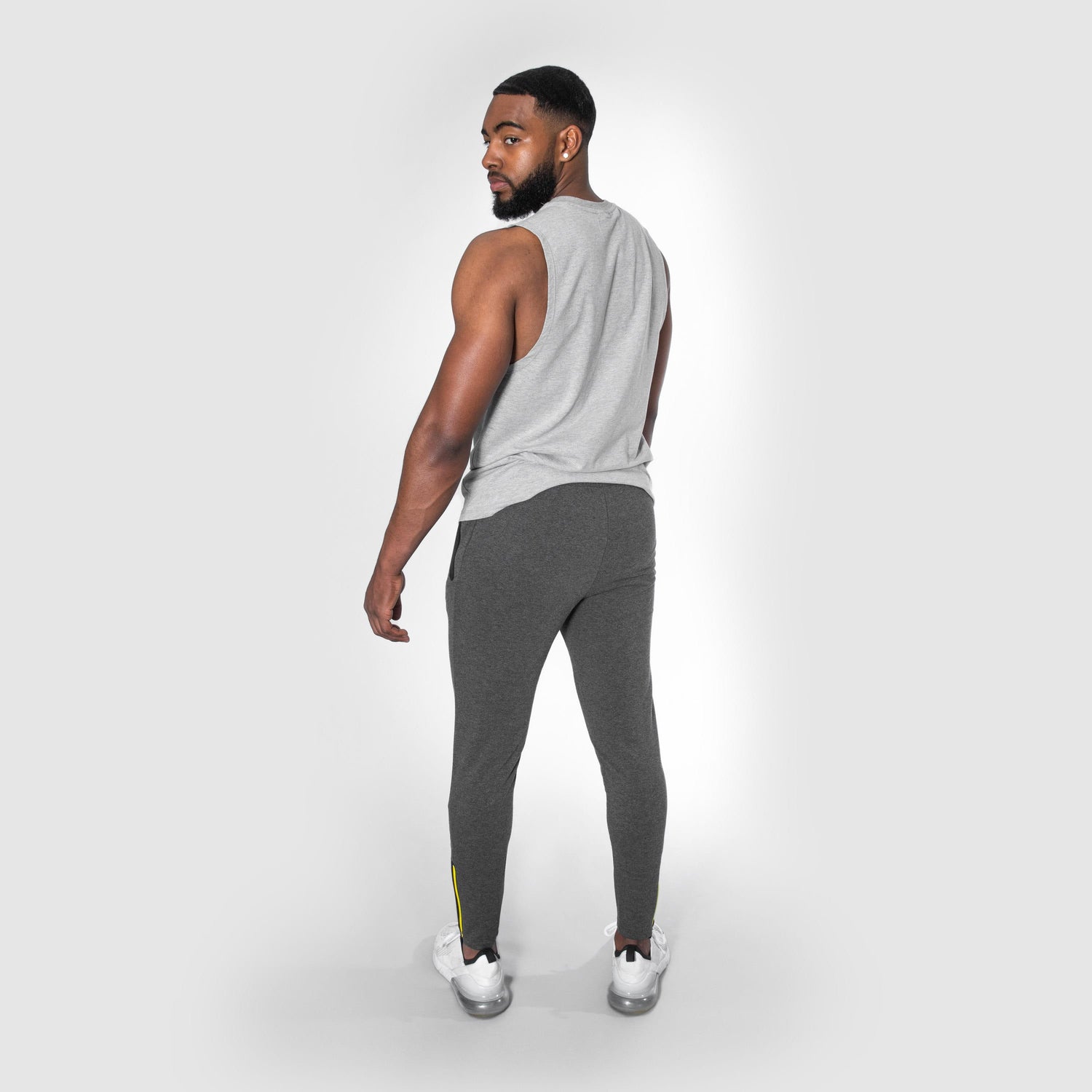 Essential form Tank Top