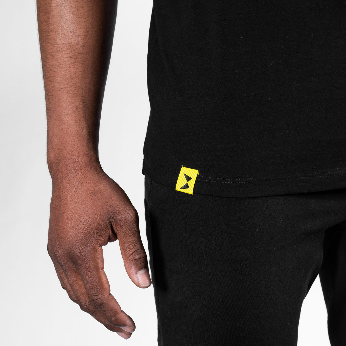 Essential form Tank Top